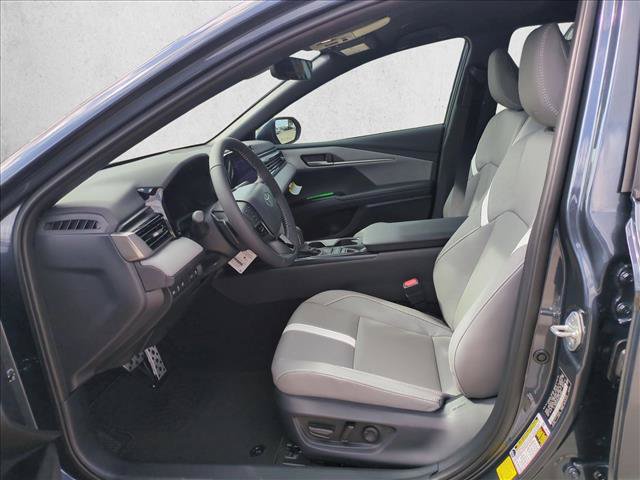 New 2026 Toyota Camry SE FWD image 4