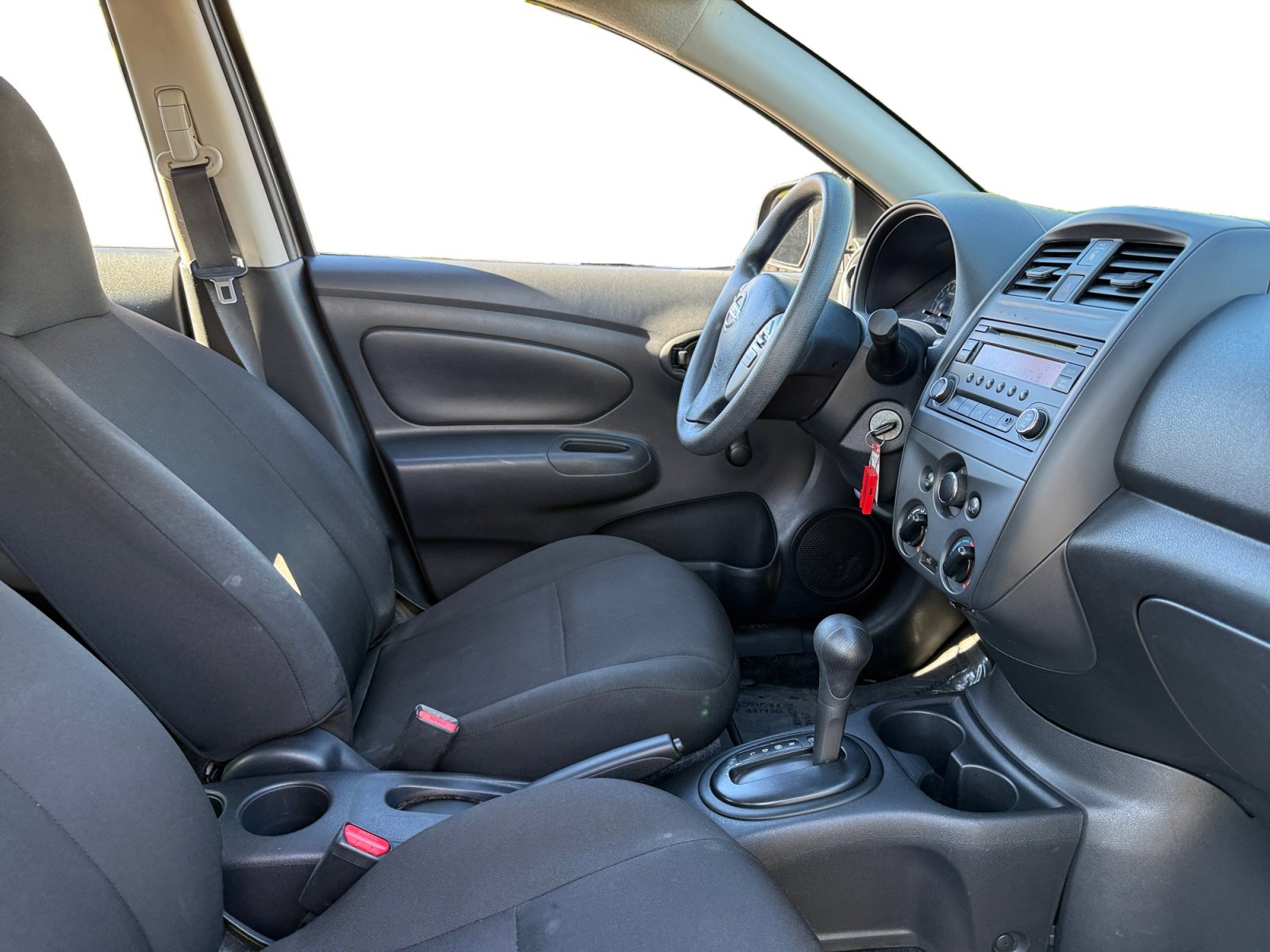 Used 2015 Nissan Versa S Plus image 14