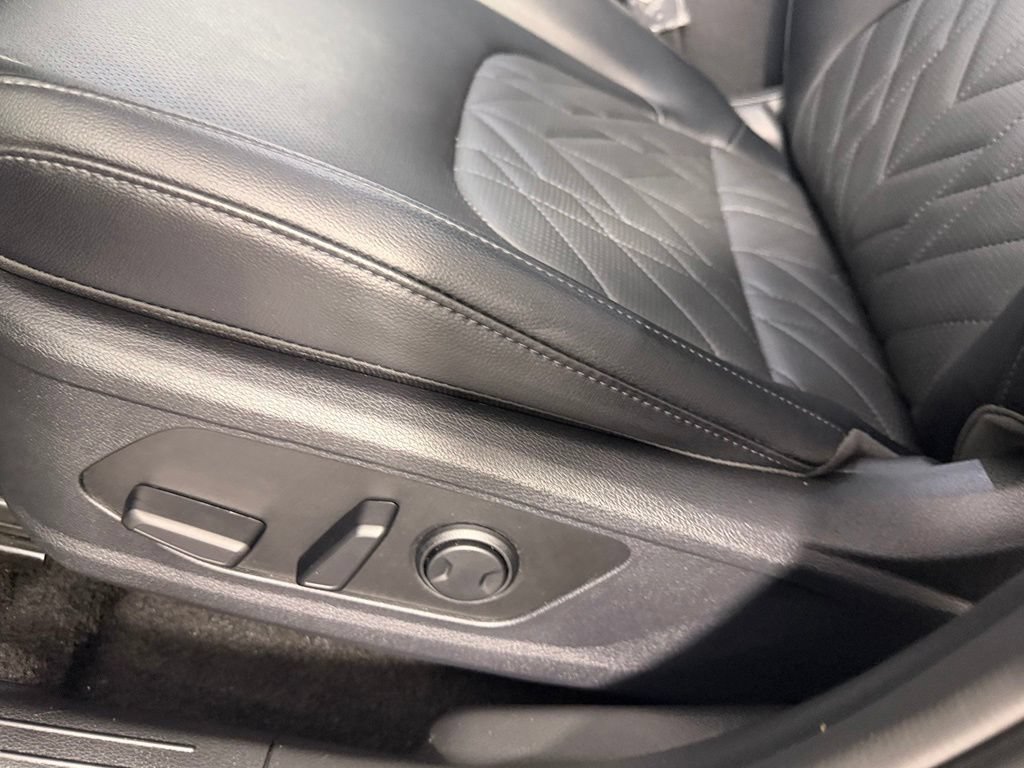 Used 2025 Kia Sportage X-Line AWD/4WD image 26