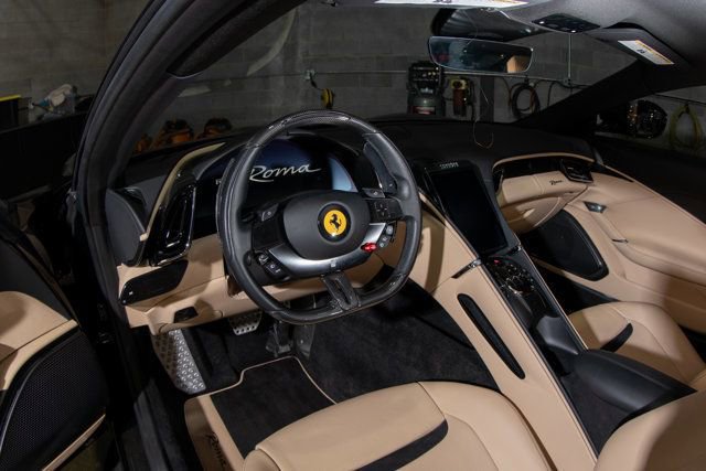 Used 2021 Ferrari Roma image 9