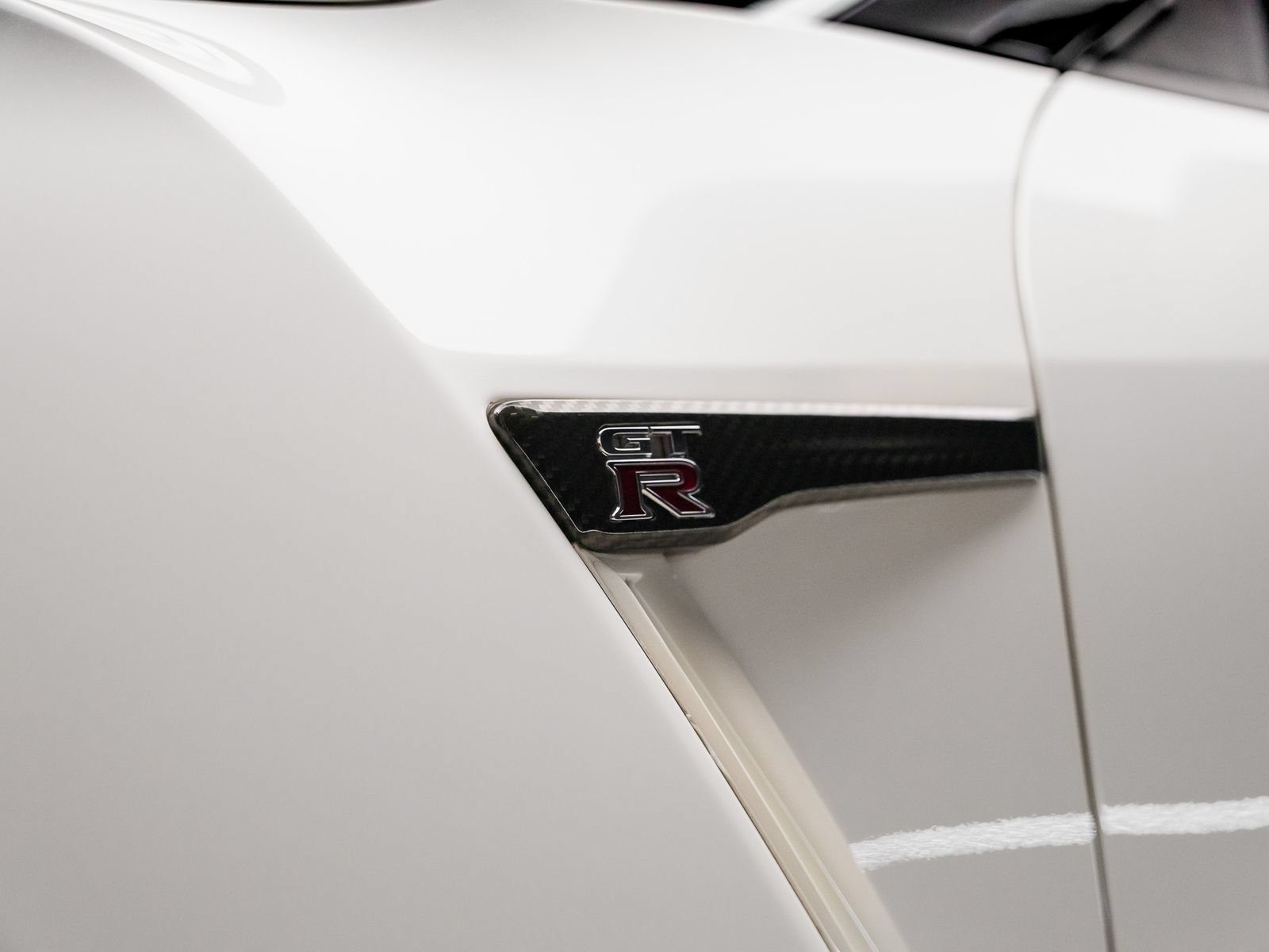Used 2021 Nissan GT-R Premium AWD/4WD image 28