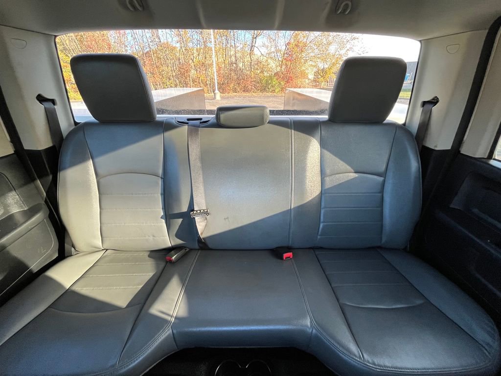 Used 2015 RAM 3500 Tradesman image 17