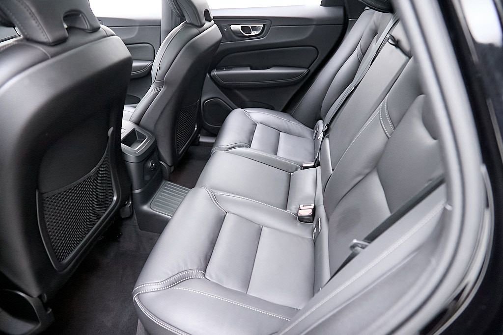 Certified 2024 Volvo XC60 T8 Ultimate image 22