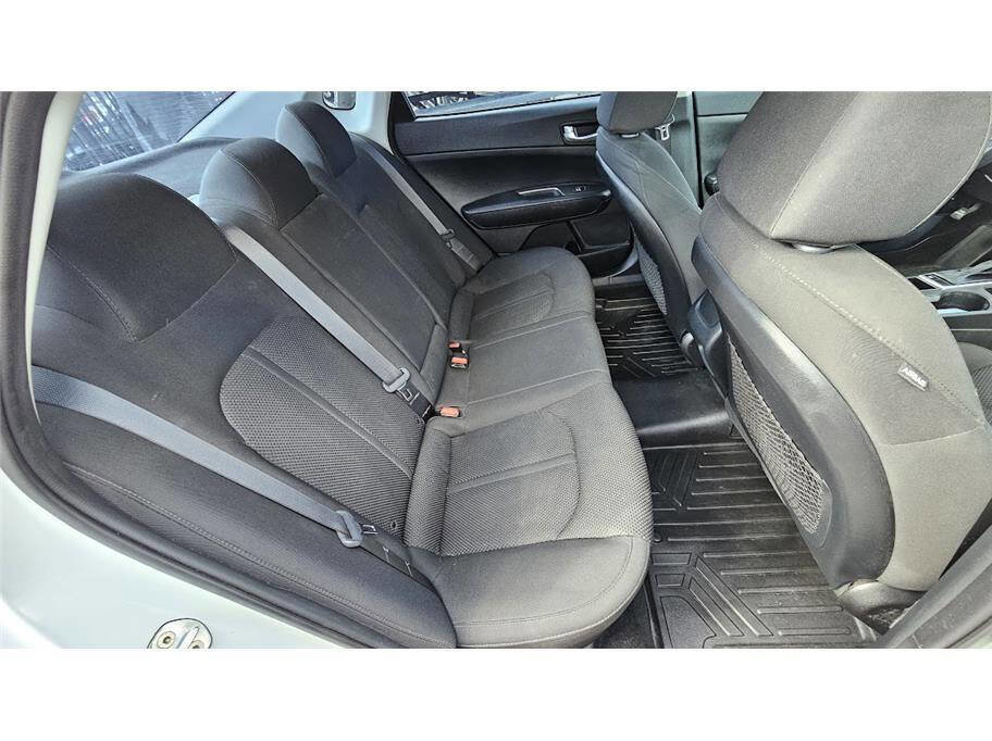Used 2019 Kia Optima LX FWD image 16