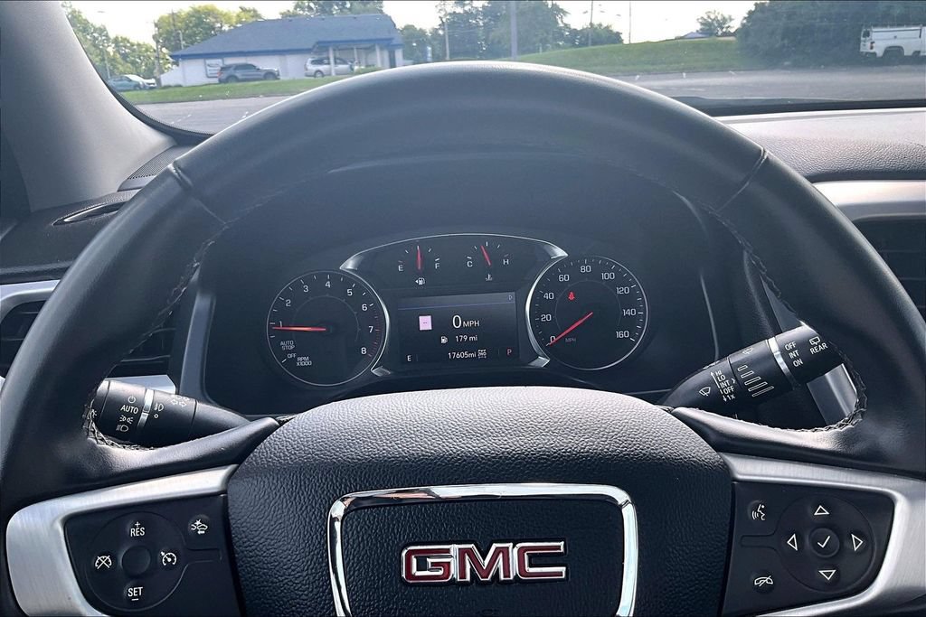 Used 2023 GMC Acadia SLT AWD/4WD image 19