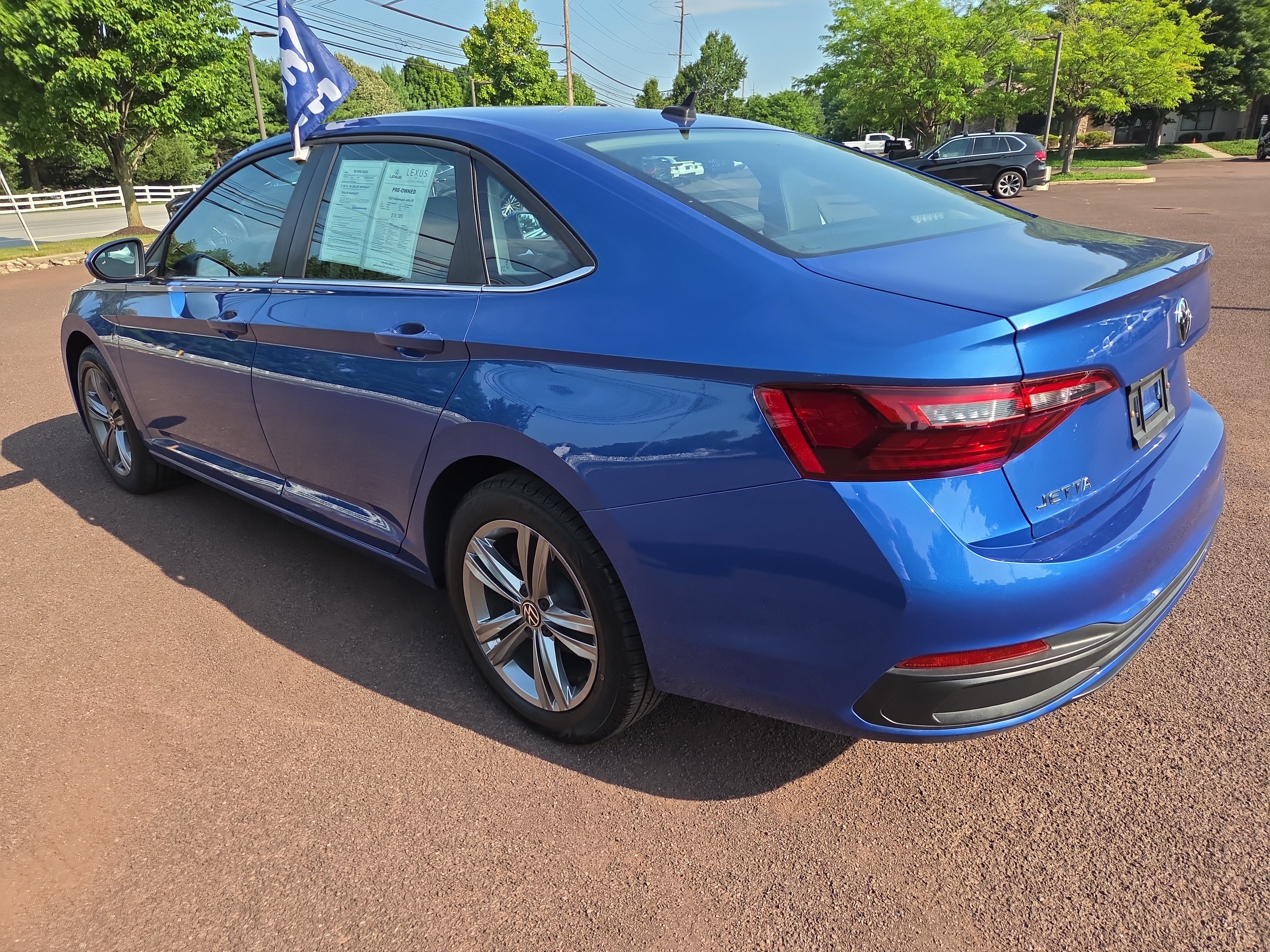 Used 2022 Volkswagen Jetta SE FWD image 5