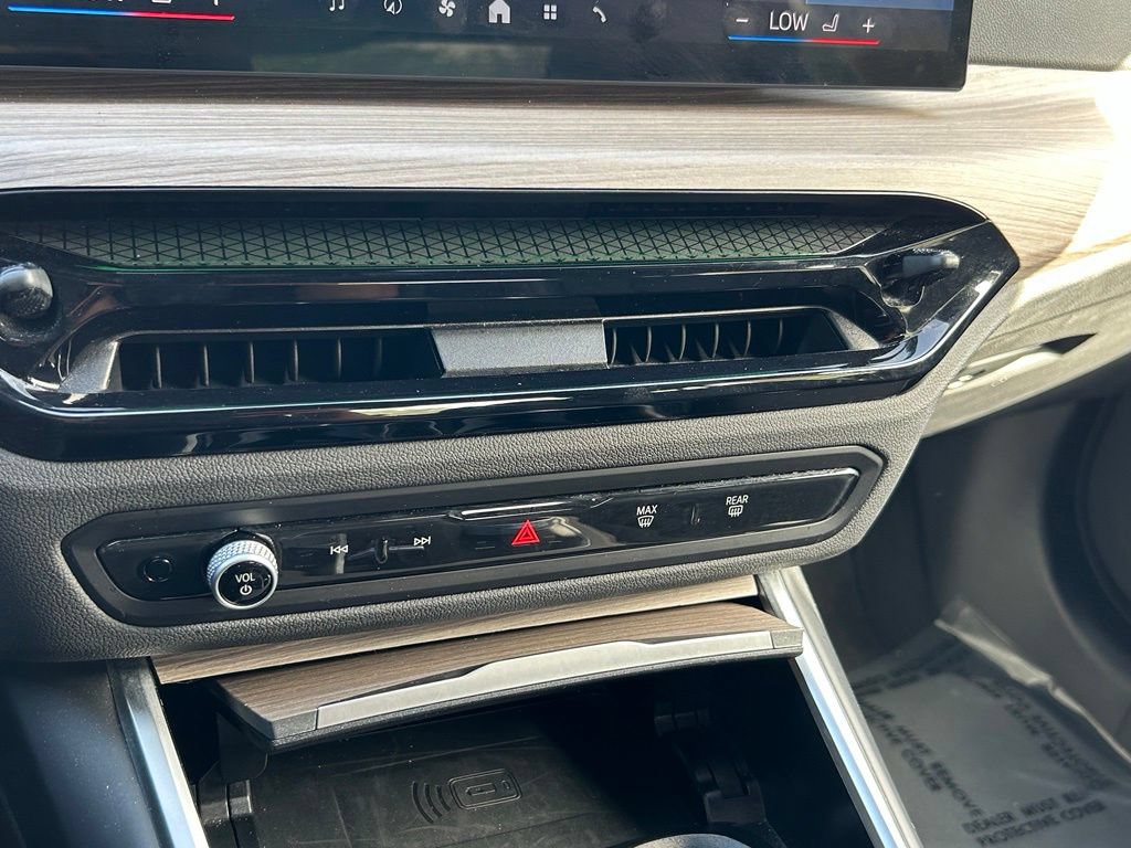 Used 2025 BMW 330i Sedan RWD image 22