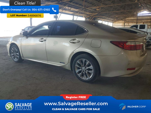 Used 2015 Lexus ES 300h w/ Navigation System Package FWD image 3