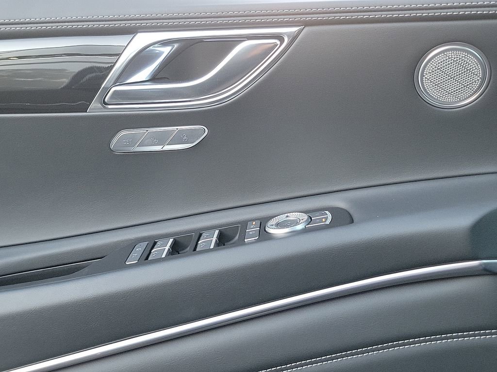 Used 2025 Genesis GV80 2.5T Standard image 34