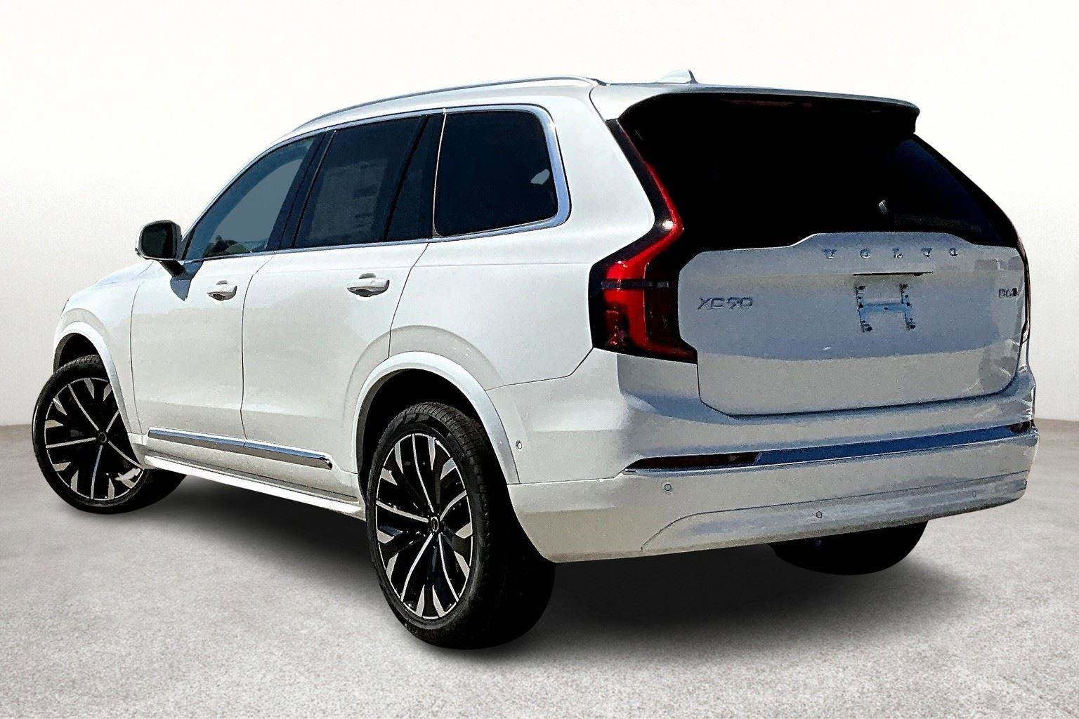 New 2026 Volvo XC90 B6 Ultra image 3