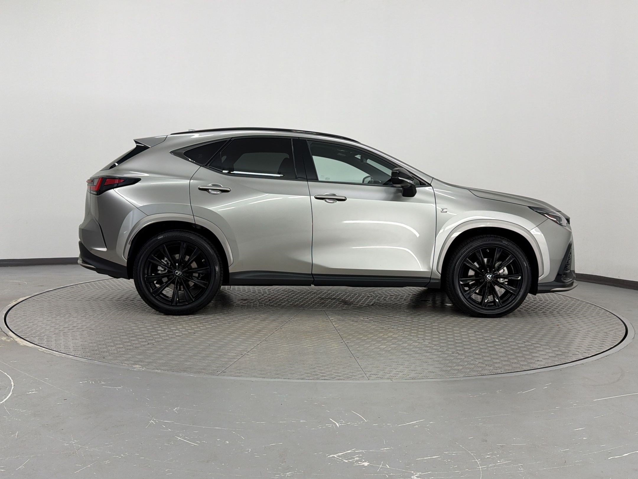 Certified 2022 Lexus NX 350 F Sport w/ Towing Package (2000 Lbs) AWD/4WD image 8