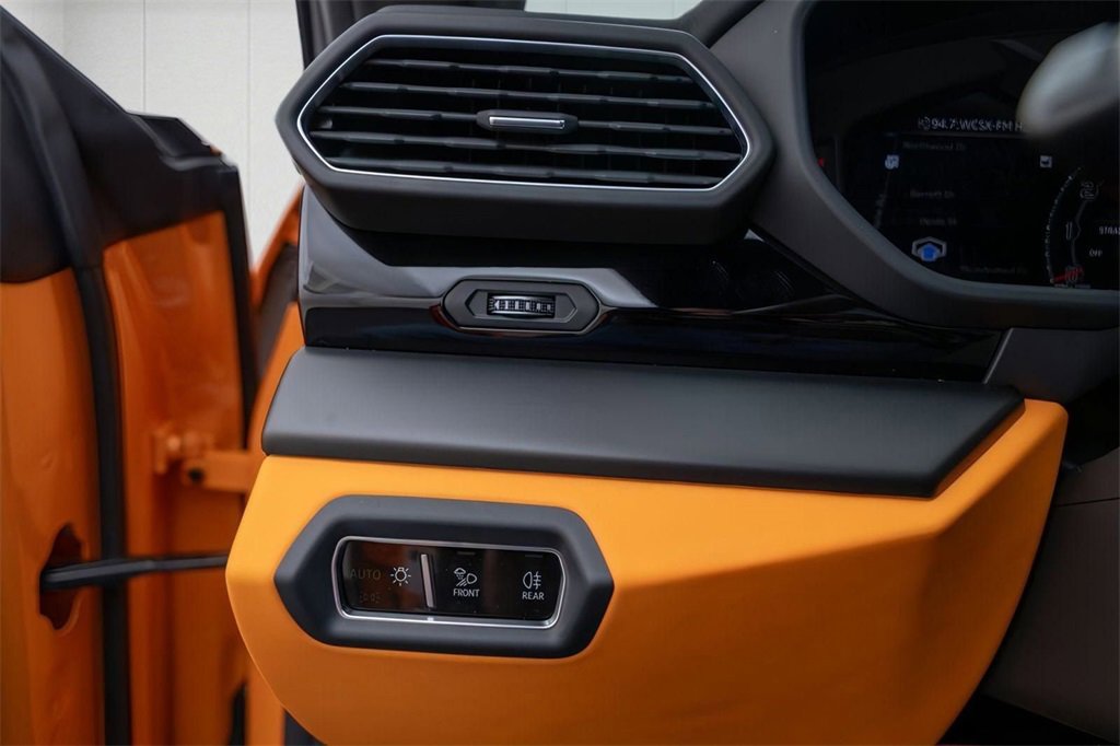 Used 2024 Lamborghini Urus S image 51