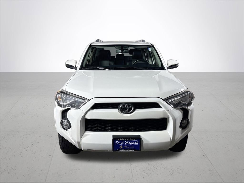 Used 2018 Toyota 4Runner SR5 Premium image 3