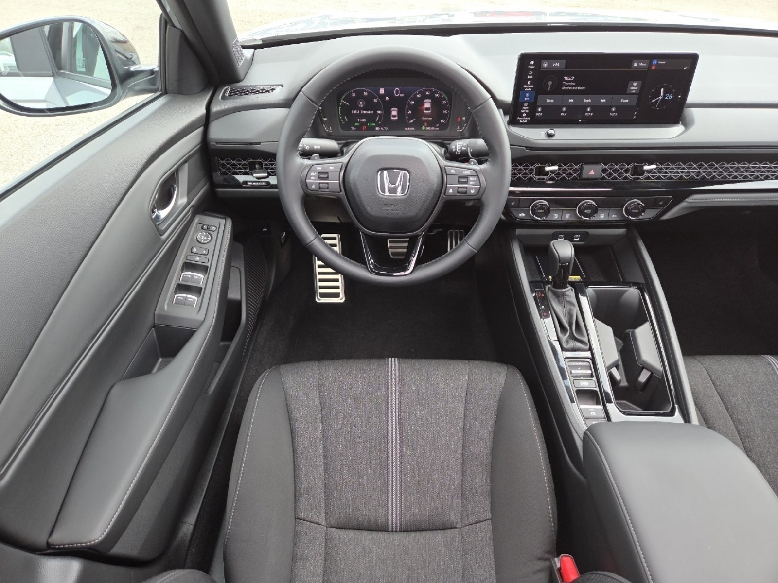 Used 2025 Honda Accord Sport image 26