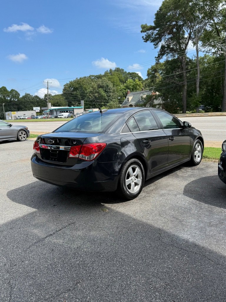 Used 2016 Chevrolet Cruze LT image 3