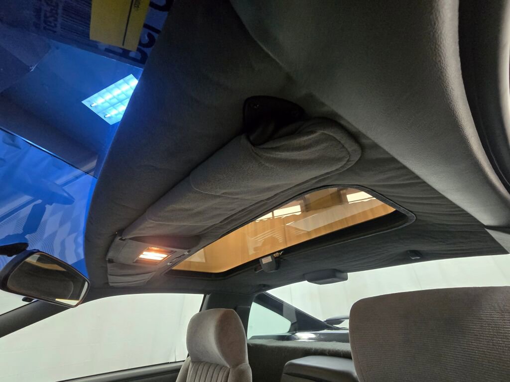 Used 1988 Pontiac Fiero GT image 86