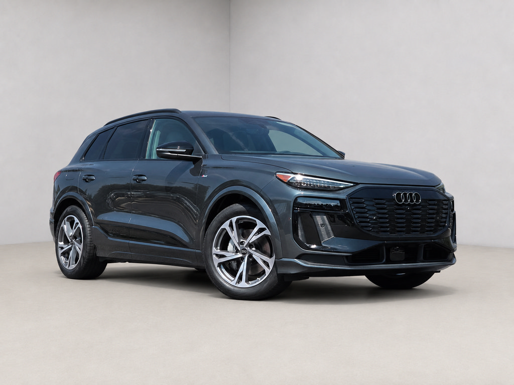 New 2027 Audi Q6 e-tron Prestige AWD/4WD image 1