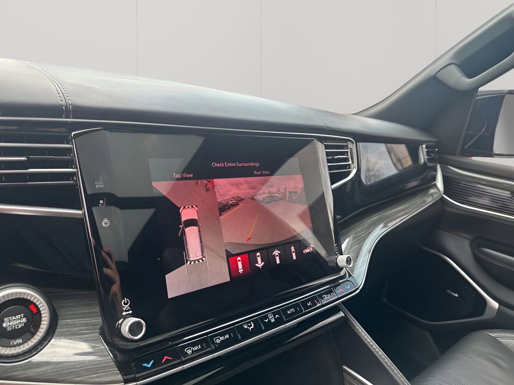 Used 2022 Jeep Wagoneer Series III w/ Premium Group I image 39