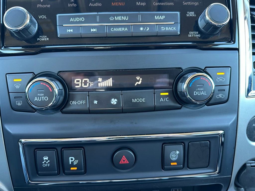 Used 2020 Nissan Titan SV w/ SV Convenience Package image 19