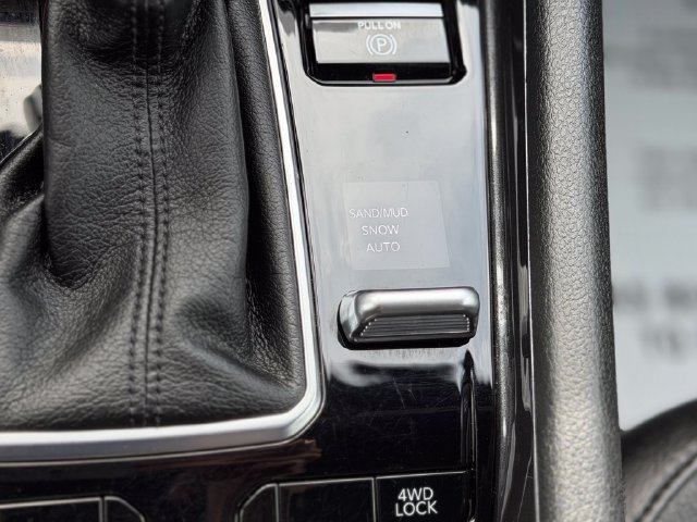 Used 2023 Jeep Compass Latitude AWD/4WD image 17