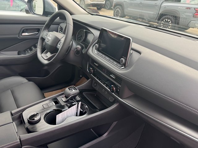 New 2026 Nissan Rogue SV w/ SV Premium Package image 5