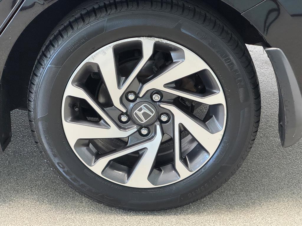 Used 2018 Honda Civic EX image 11
