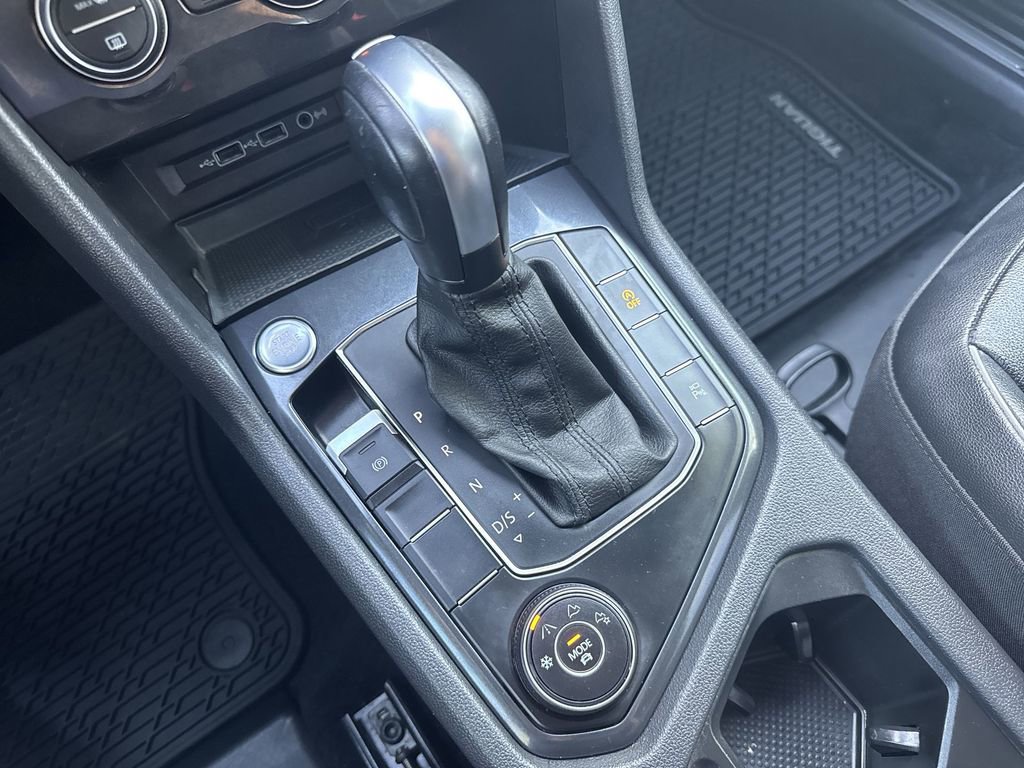 Used 2020 Volkswagen Tiguan SEL Premium R-Line image 23