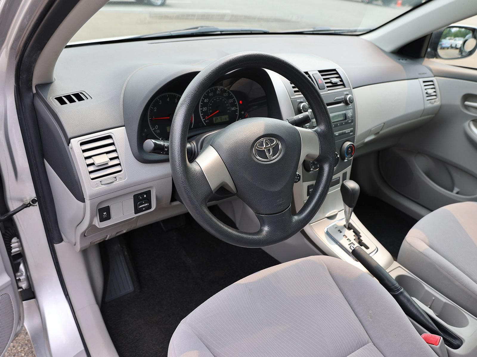 Used 2011 Toyota Corolla LE FWD image 15
