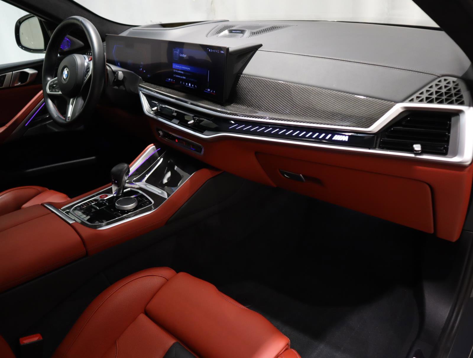 Used 2025 BMW X6 M Competition w/ Executive Package image 16