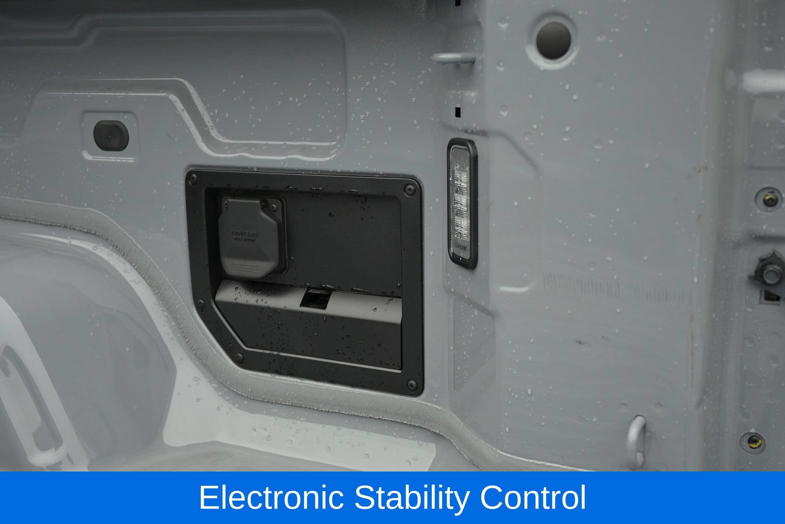 Used 2026 Chevrolet Silverado EV LT AWD/4WD image 40
