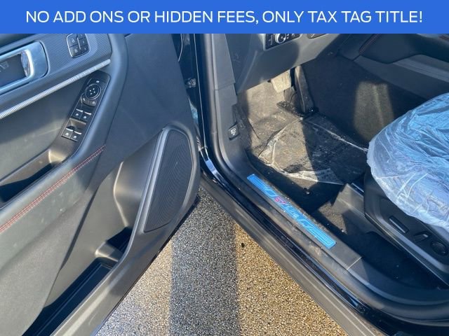 New 2026 Ford Explorer ST-Line w/ ST-Line Street Pack image 8