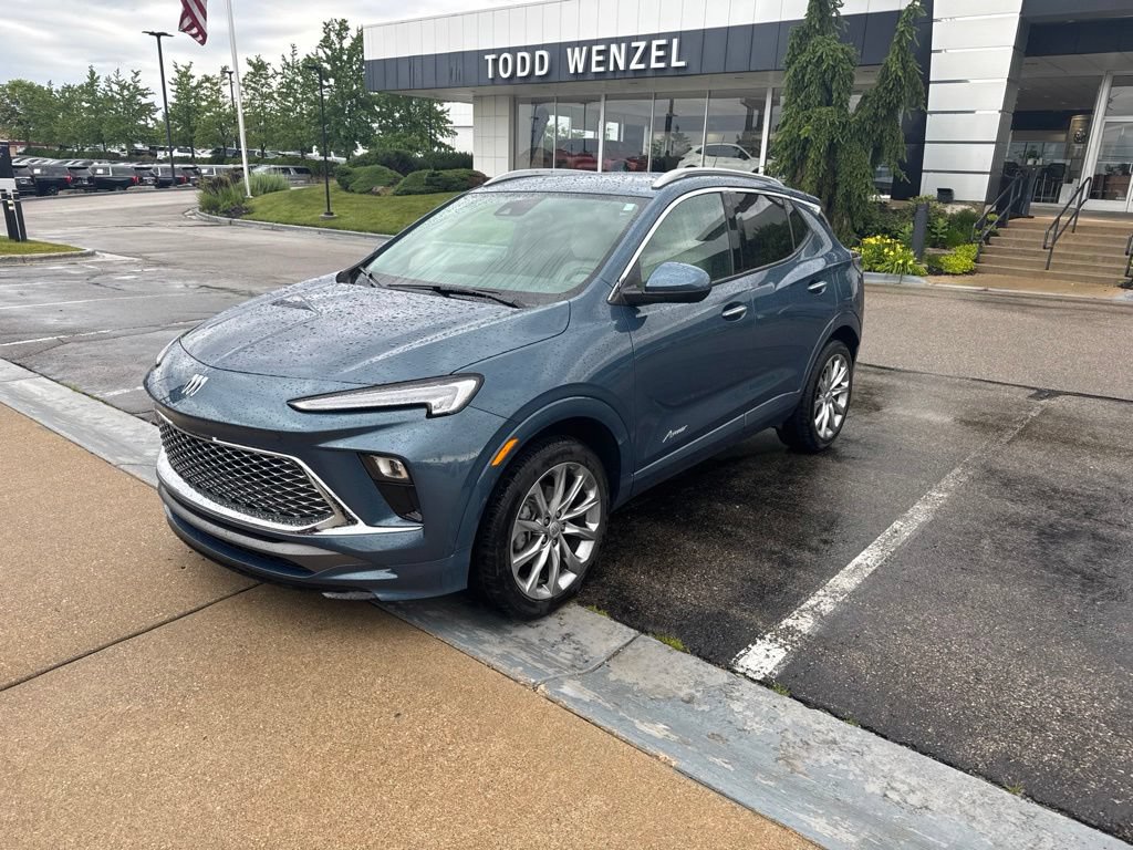 Certified 2024 Buick Encore GX Avenir w/ Avenir Convenience Package AWD/4WD image 3