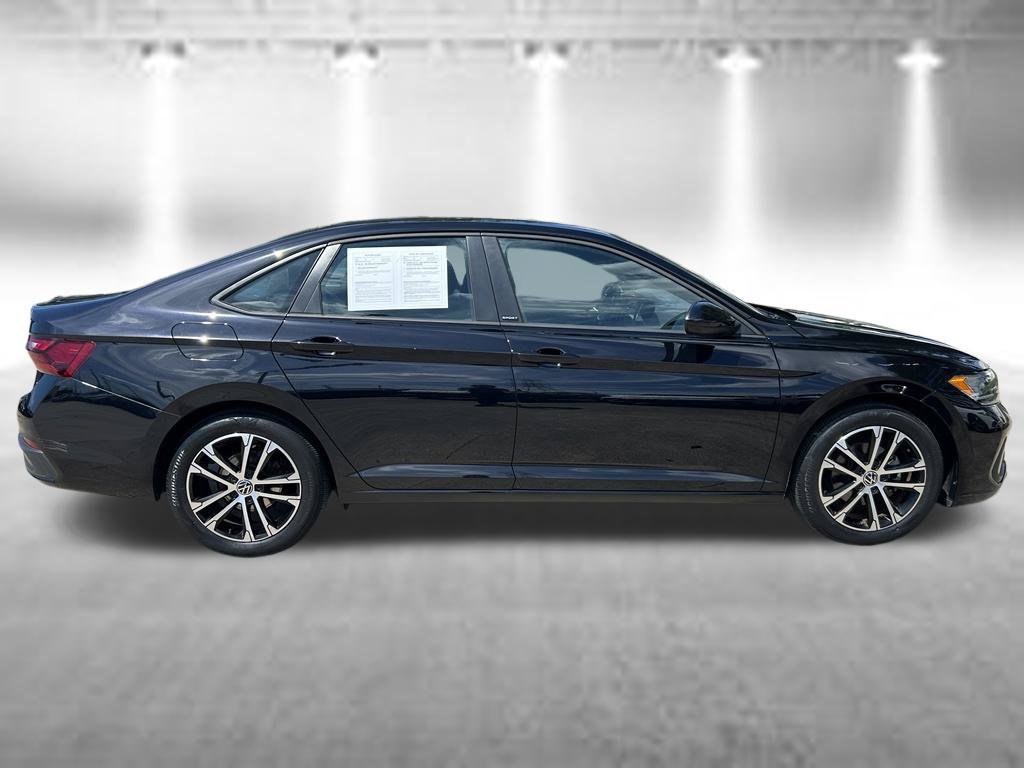 Used 2023 Volkswagen Jetta Sport FWD image 7