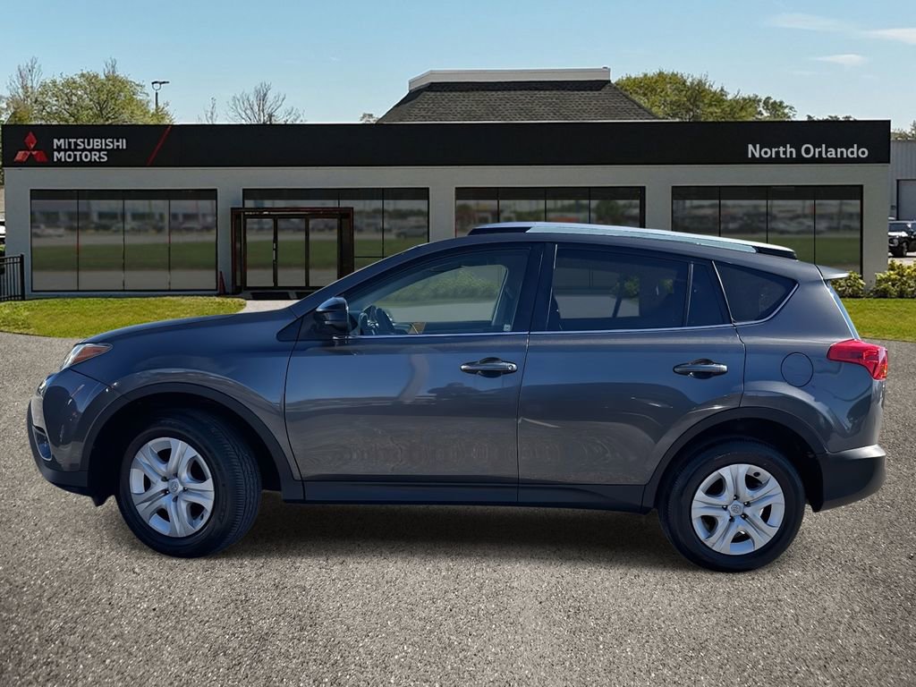 Used 2015 Toyota RAV4 LE image 2