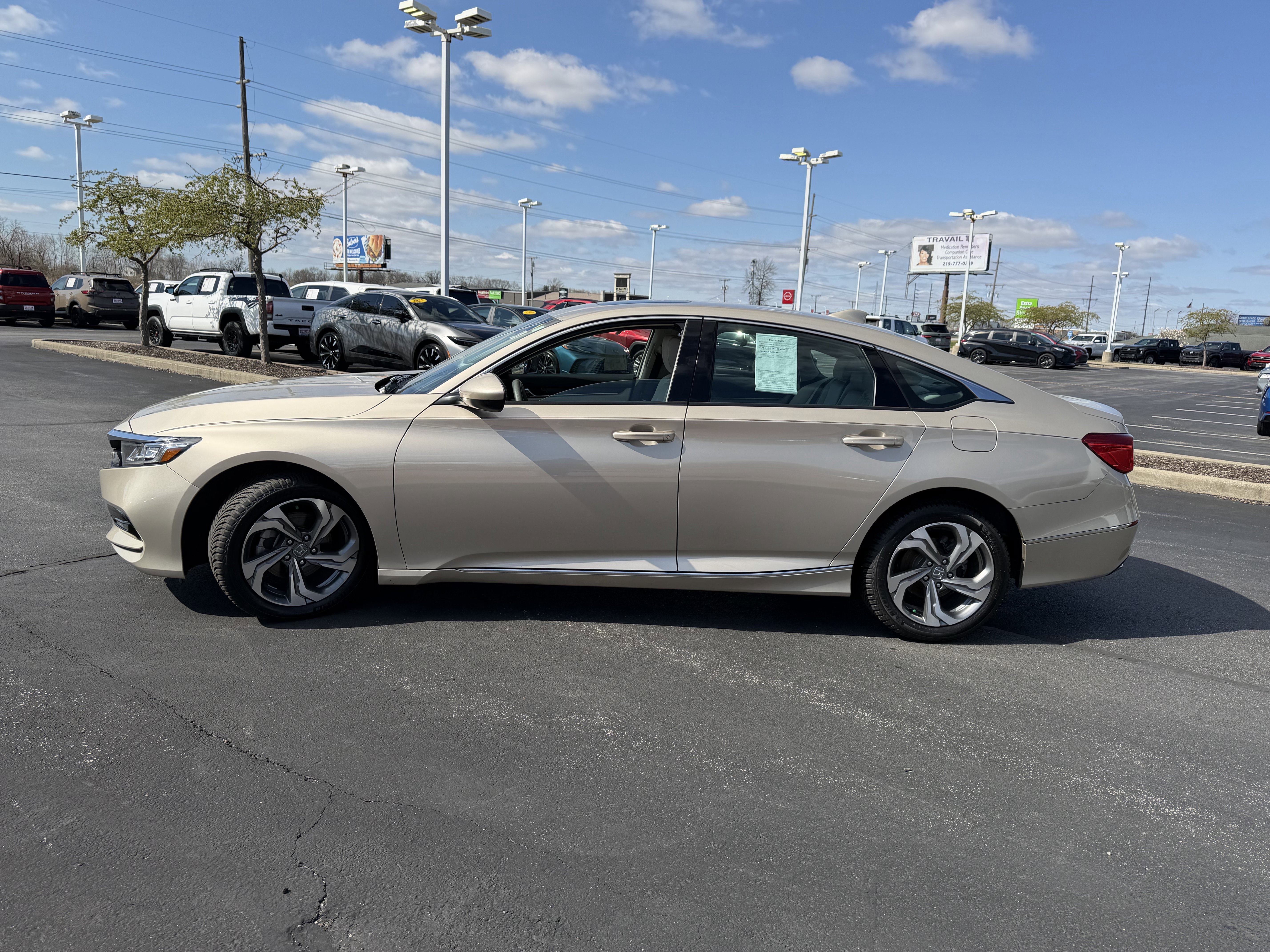 Used 2019 Honda Accord EX image 5