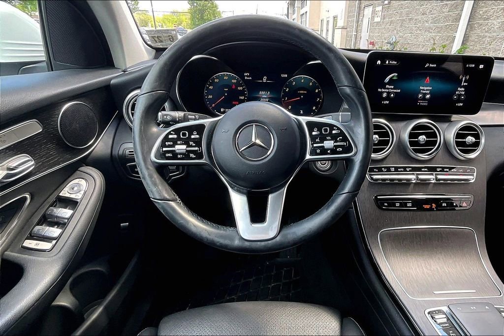 Certified 2022 Mercedes-Benz GLC 300 4MATIC image 5