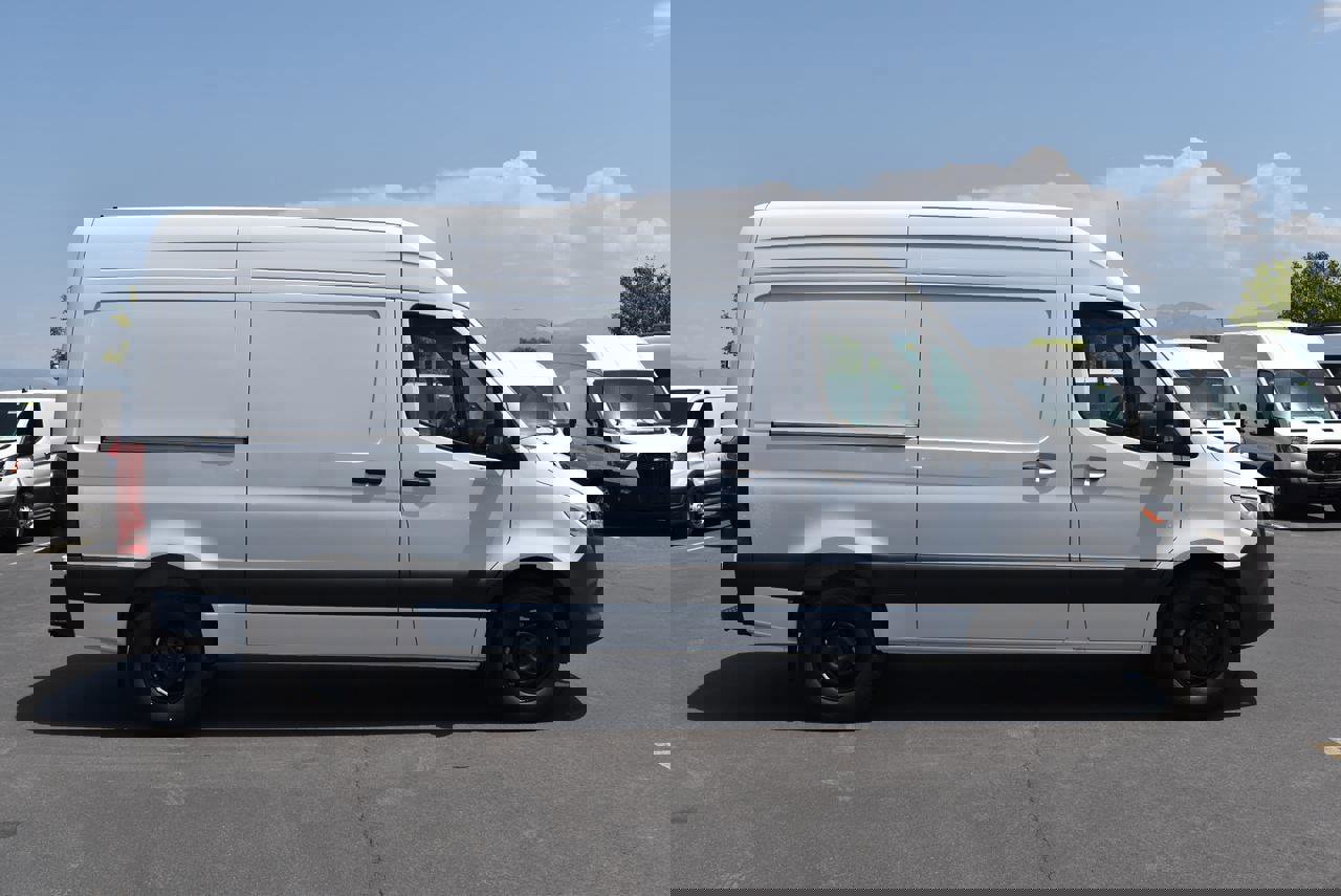 New 2025 Mercedes-Benz Sprinter 2500 image 5