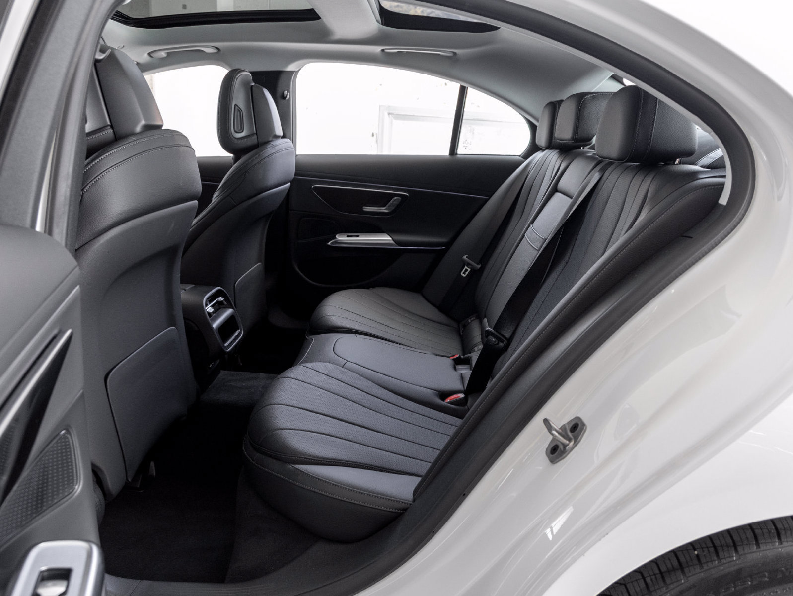 Certified 2026 Mercedes-Benz E 350 4MATIC Sedan image 22