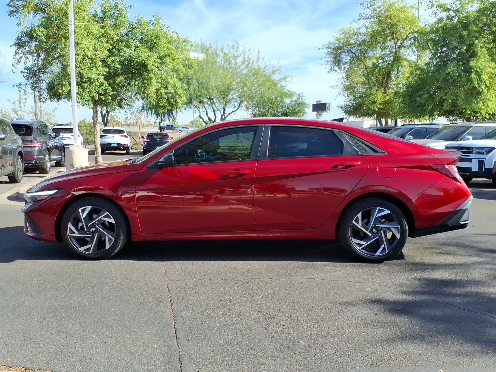 Certified 2025 Hyundai Elantra Sport image 2