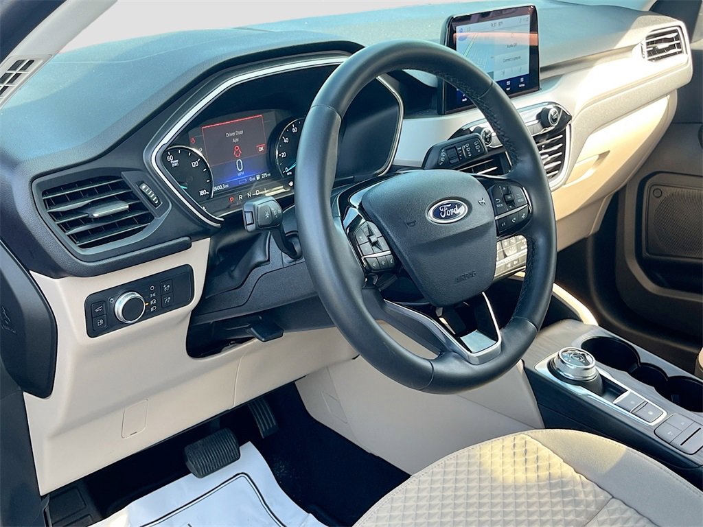 Used 2022 Ford Escape SE w/ Convenience Package image 9