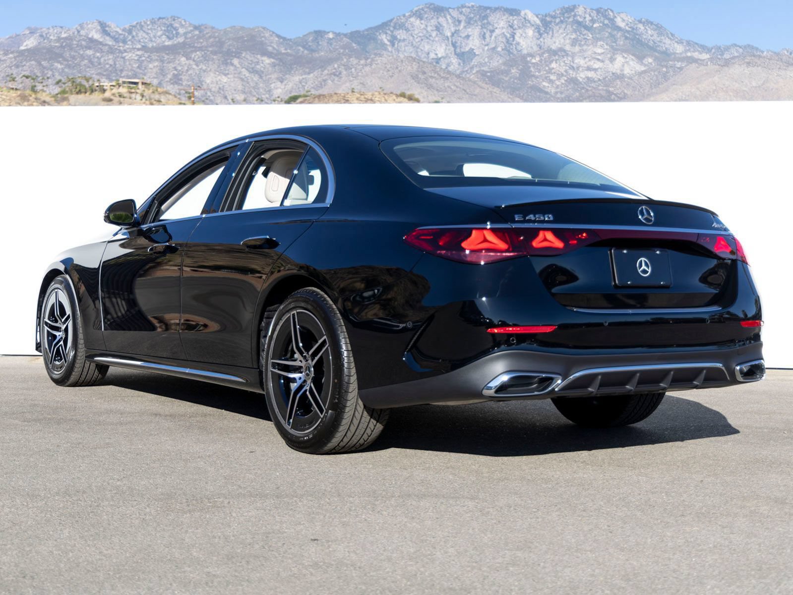 New 2027 Mercedes-Benz E 450 4MATIC Sedan image 5