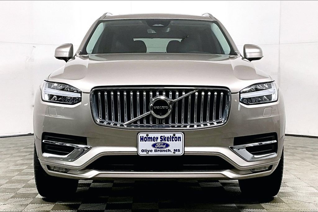 Used 2024 Volvo XC90 B6 Plus w/ Protection Package image 3