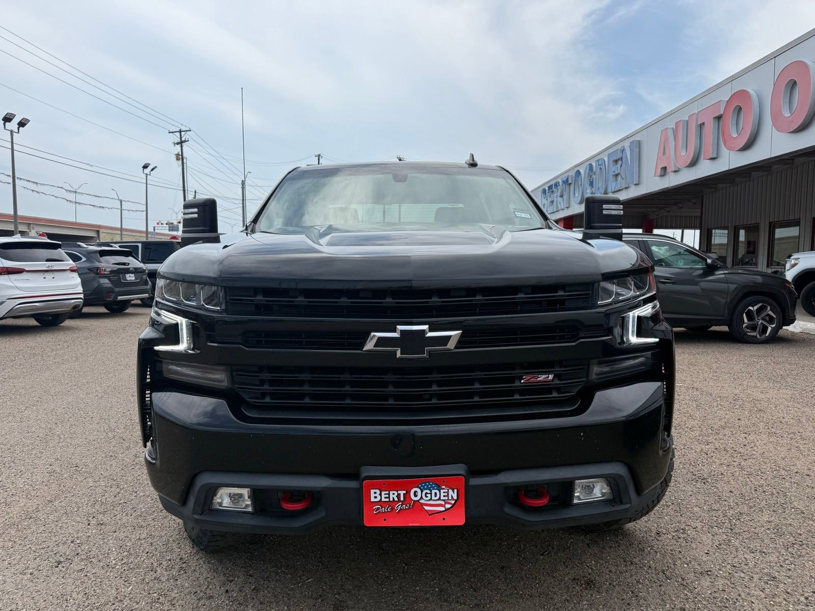 Used 2021 Chevrolet Silverado 1500 LT Trail Boss w/ Bed Protection Package AWD/4WD image 2