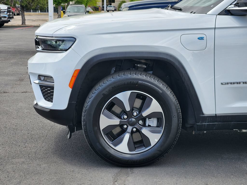 Used 2024 Jeep Grand Cherokee Limited 4xe w/ Trailer Tow Package AWD/4WD image 10
