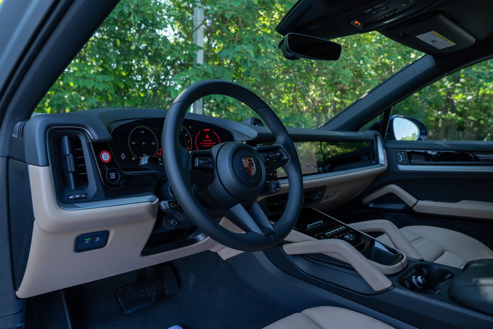 New 2026 Porsche Cayenne Coupe AWD/4WD image 4