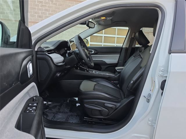Used 2022 Jeep Compass Latitude AWD/4WD image 11