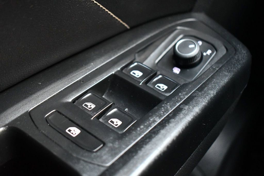 Used 2021 Volkswagen Atlas SEL Premium image 19