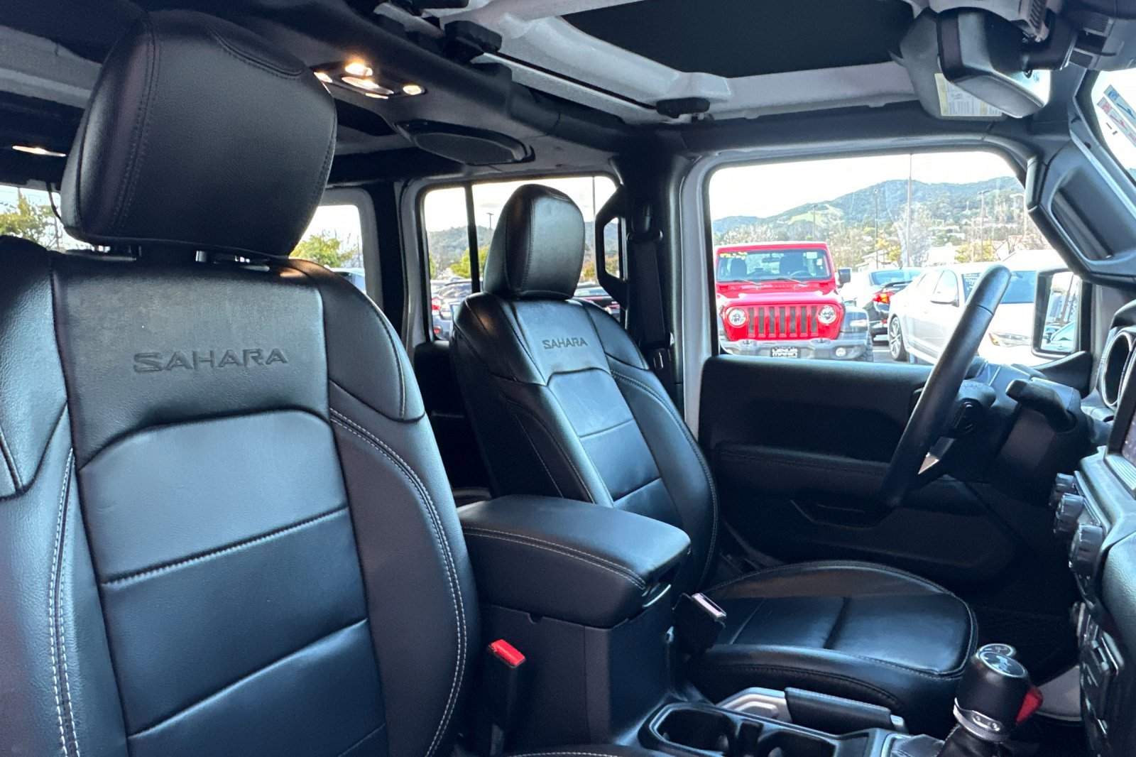 Used 2021 Jeep Wrangler Unlimited Sahara w/ Cold Weather Group image 31