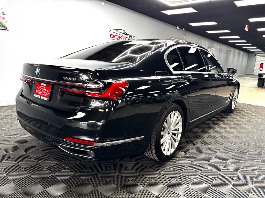 Used 2022 BMW 740i RWD image 14