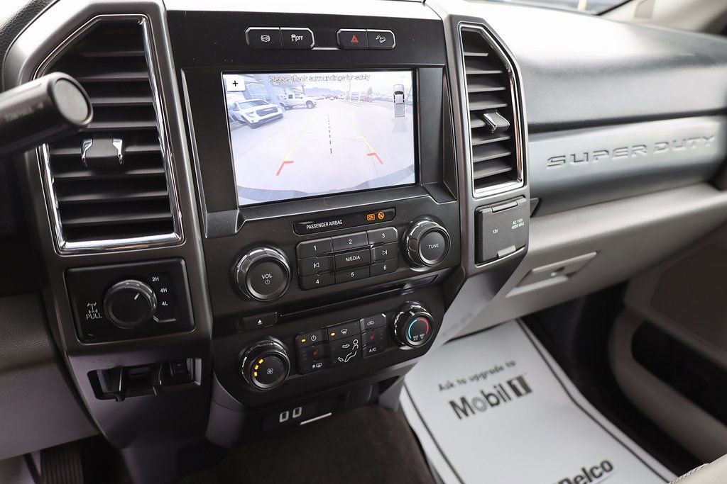 Used 2017 Ford F250 XLT w/ XLT Premium Package AWD/4WD image 15